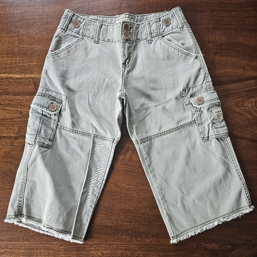 Squeeze Jeans Cargo Shorts Size 6